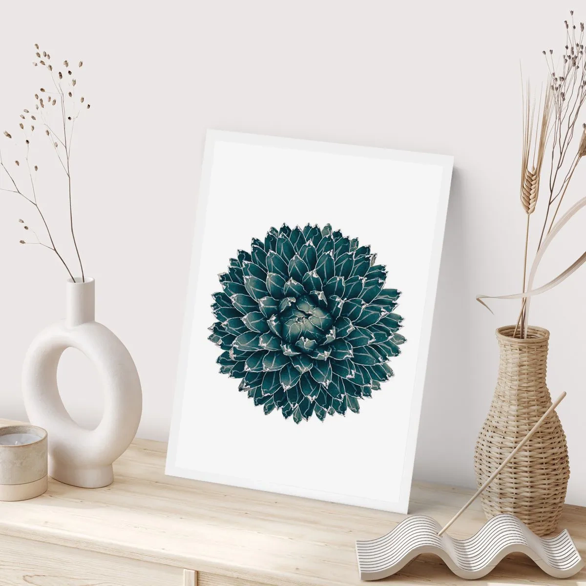 Póster - Detalle de una suculenta con disposición simétrica de hojas. - 50x70cm - Estrella del desierto - Decoración de pared moderna para salón y dormitorio ARTTOR
