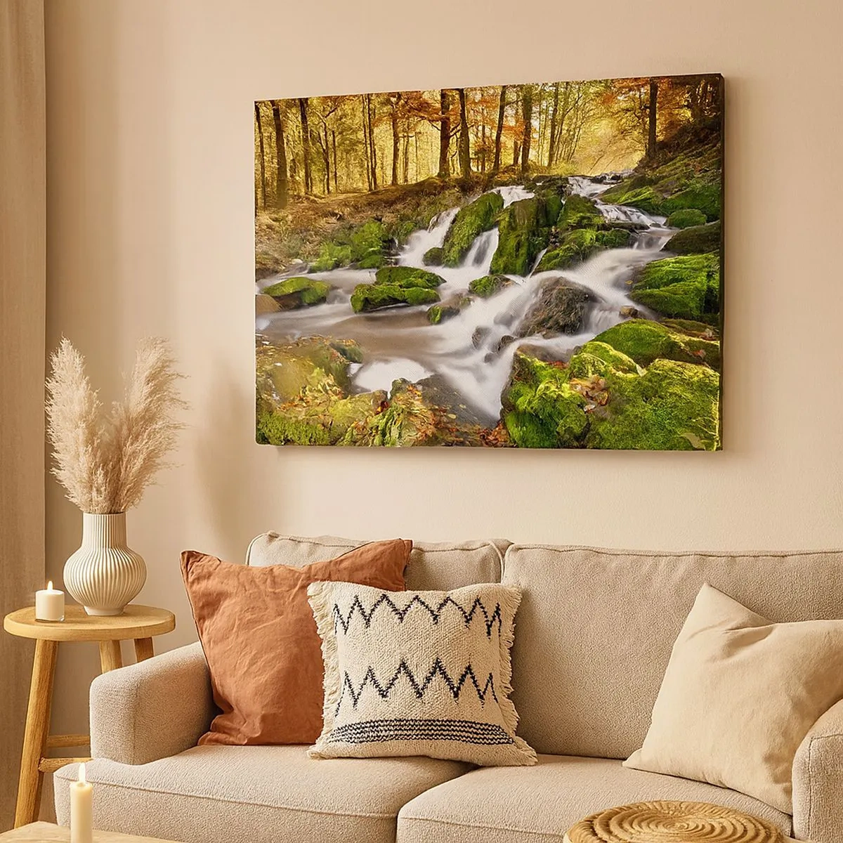 Cuadro sobre lienzo - Impresión de Imagen - Un paisaje boscoso con una cascada rodeada de musgo. - 70x50cm - Atravesando el bosque otoñal - Decoración de pared moderna para salón y dormitorio ARTTOR