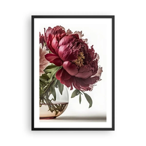 Póster en marco negro - Peonías rojas en un jarrón de cristal sobre un fondo blanco. - 50x70cm - En plena floración de la belleza - Decoración de pared moderna para salón y dormitorio ARTTOR