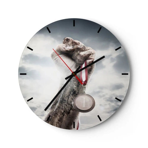 Reloj de pared - Reloj de vidrio - Mano con una medalla contra el cielo - 30x30cm - Per aspera ad astra - Decoración de pared moderna para salón, cocina y dormitorio ARTTOR