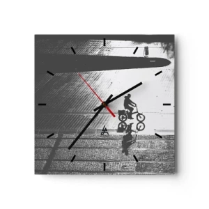 Reloj de pared - Reloj de vidrio - Adelante, a través de la ciudad - 40x40 cm