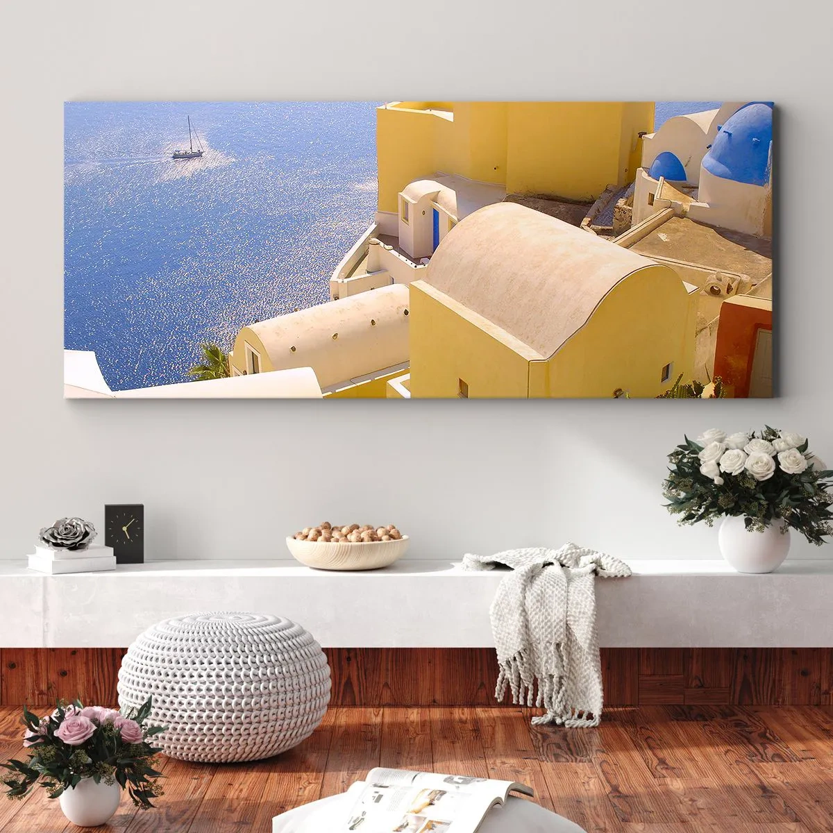 Cuadro sobre lienzo - Impresión de Imagen - Arquitectura griega con vistas al mar y un barco al fondo. - 160x50cm - Paisaje griego en blanco y azul - Decoración de pared moderna para salón y dormitorio ARTTOR