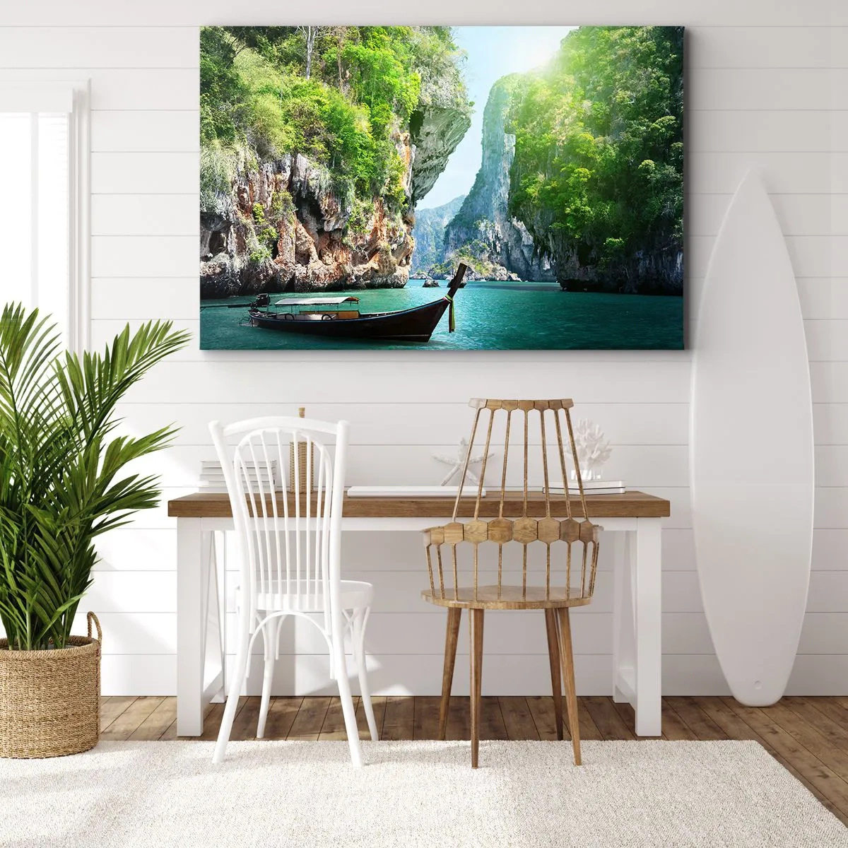 Cuadro sobre lienzo - Impresión de Imagen - Un barco tradicional con un telón de fondo de acantilados tropicales y aguas turquesas. - 120x80cm - Una invitación a un viaje exótico - Decoración de pared moderna para salón y dormitorio ARTTOR
