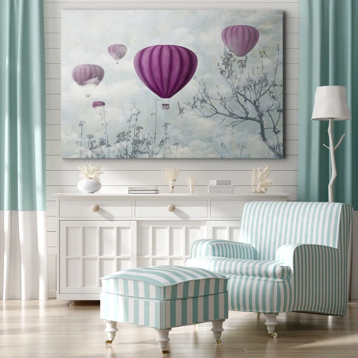 Cuadro sobre lienzo - Impresión de Imagen - Globos morados flotando sobre los árboles en las nubes. - 70x50cm - Surcando los cielos - Decoración de pared moderna para salón y dormitorio ARTTOR