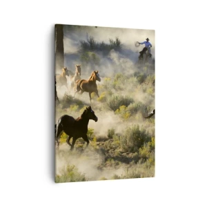 Cuadro sobre lienzo - Impresión de Imagen - Una manada de caballos salvajes galopando a través del polvo y la vegetación. - 50x70cm - Rivalidad: ¿libertad o fuerza? - Decoración de pared moderna para salón y dormitorio ARTTOR