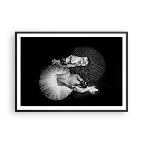 Póster en marco negro - Una imagen en blanco y negro de dos bailarinas en una pose dinámica. - 100x70cm - Yin y yang: el equilibrio perfecto - Decoración de pared moderna para salón y dormitorio ARTTOR