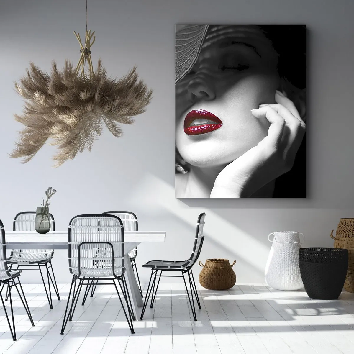 Cuadro sobre lienzo - Impresión de Imagen - Retrato en blanco y negro de una mujer con labios rojos. - 50x70cm - Estudio en escarlata - Decoración de pared moderna para salón y dormitorio ARTTOR