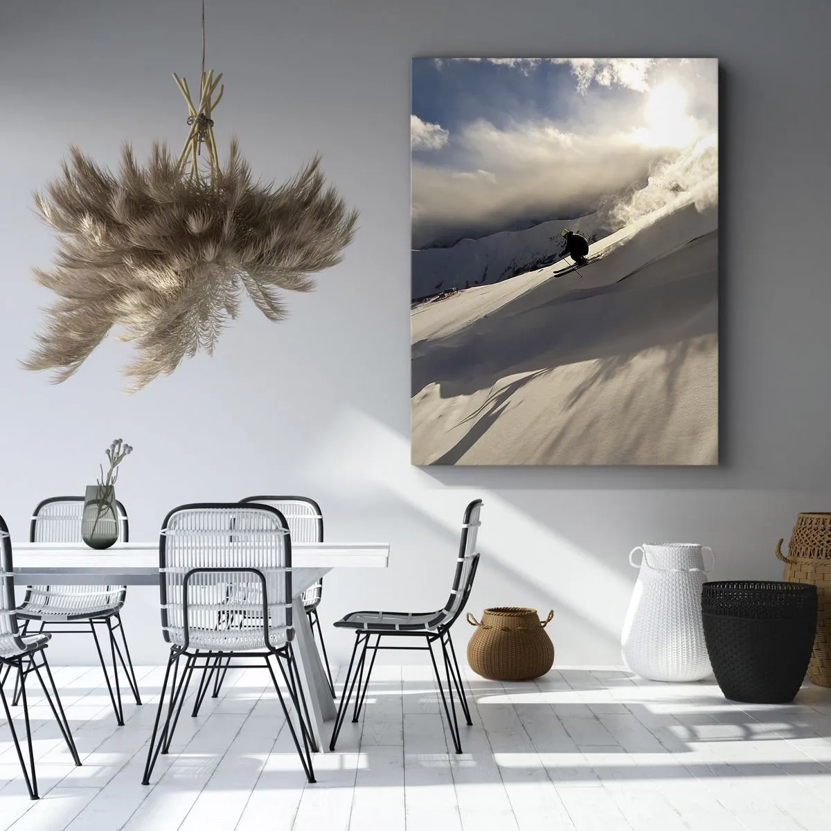 Cuadro sobre lienzo - Impresión de Imagen - Un esquiador en una pendiente rodeada de montañas y nieve. - 70x100cm - Reto de montaña asumido - Decoración de pared moderna para salón y dormitorio ARTTOR