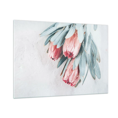 Cuadro sobre vidrio - Impresiones sobre Vidrio - Tres flores de protea pastel con hojas sobre un fondo claro. - 100x70cm - Avergonzada de su propia belleza - Decoración de pared moderna para salón y dormitorio ARTTOR
