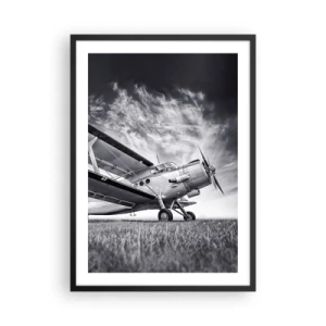Póster en marco negro - Una imagen en blanco y negro de un avión contra un cielo dinámico. - 50x70cm - El vagamundo alado - Decoración de pared moderna para salón y dormitorio ARTTOR