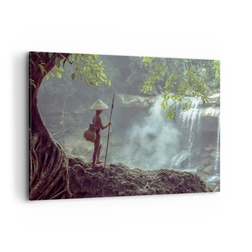 Cuadro sobre lienzo - Impresión de Imagen - Una figura con una lanza en una cascada en un bosque tropical. - 120x80cm - Amistad con la naturaleza - Decoración de pared moderna para salón y dormitorio ARTTOR