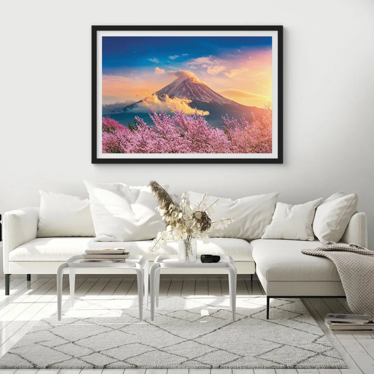 Póster en marco negro - Monte Fuji con flores de cerezo al fondo al atardecer - 70x50cm - La santidad japonesa - Decoración de pared moderna para salón y dormitorio ARTTOR