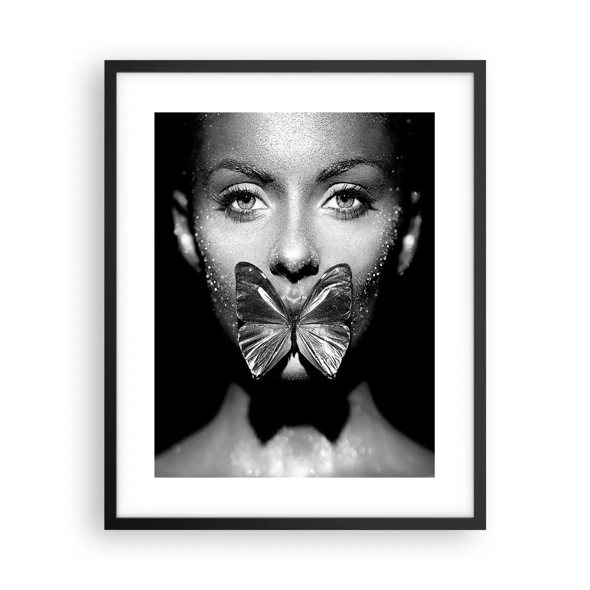 Póster en marco negro - Beso de mariposa - 40x50 cm
