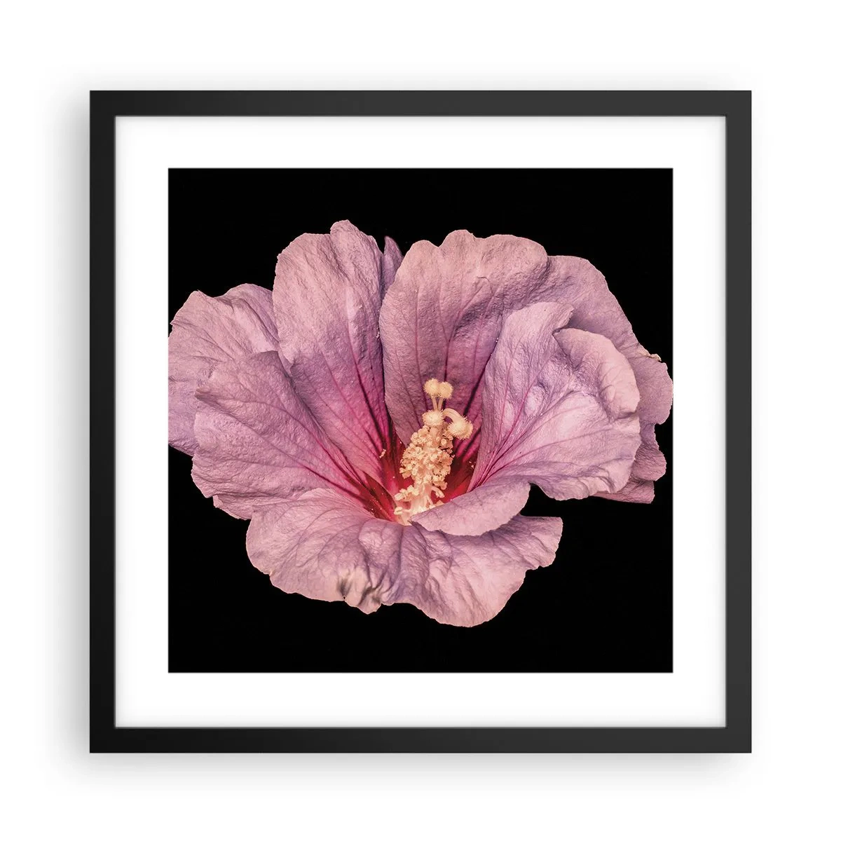 Póster en marco negro - Directo al corazón - 40x40 cm