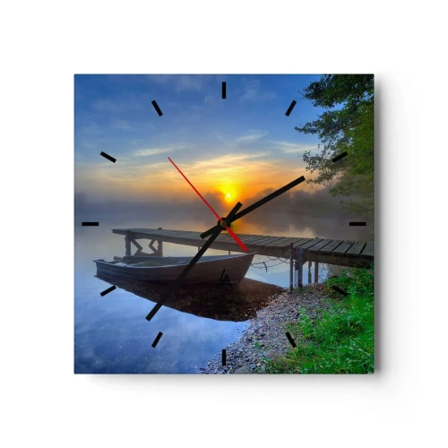Reloj de pared - Reloj de vidrio - Un embarcadero junto al lago al amanecer con un barco en la orilla. - 30x30cm - Cómo lo ordinario se convierte en mágico - Decoración de pared moderna para salón y dormitorio ARTTOR