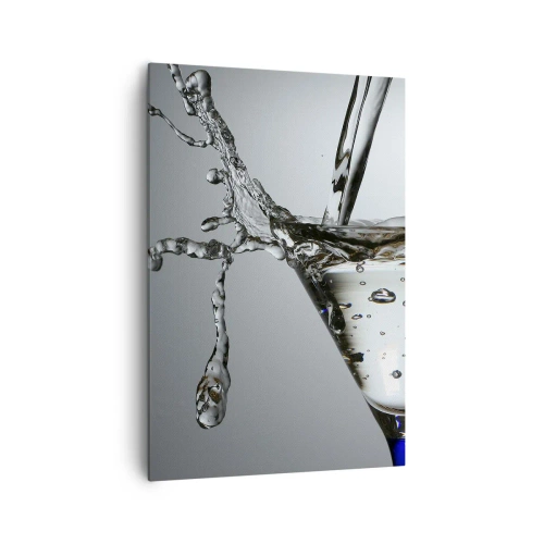 Cuadro sobre lienzo - Impresión de Imagen - Copa de Martini con salpicaduras de agua dinámicas sobre un fondo claro. - 70x100cm - Sobre el borde de una taza - Decoración de pared moderna para salón y dormitorio ARTTOR