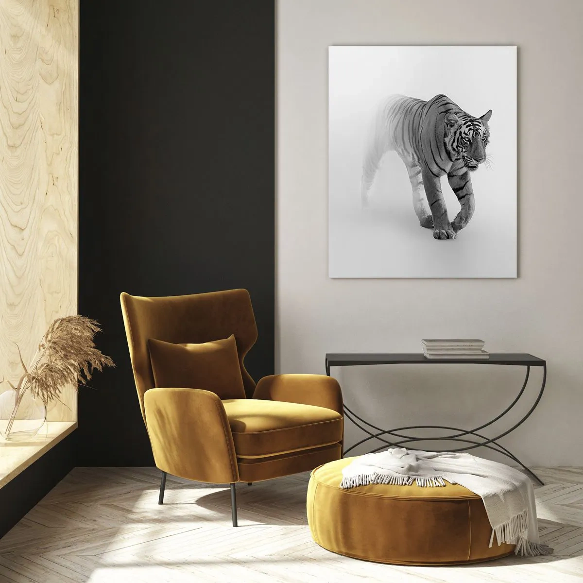 Cuadro sobre vidrio - Impresiones sobre Vidrio - Un tigre caminando a través de la niebla, con un sutil desenfoque en el fondo. - 50x70cm - Siempre alerta entre la niebla - Decoración de pared moderna para salón y dormitorio ARTTOR