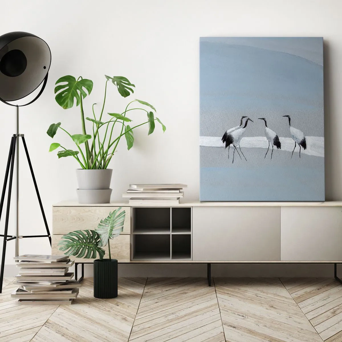 Cuadro sobre lienzo - Impresión de Imagen - Un grupo de grullas contra un cielo azul y el sol naciente. - 50x70cm - Después de un día caluroso - Decoración de pared moderna para salón y dormitorio ARTTOR