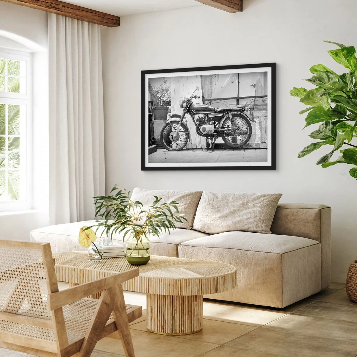 Póster en marco negro - Fotografía en blanco y negro de una motocicleta clásica. - 100x70cm - Los clásicos por encima de todo - Decoración de pared moderna para salón y dormitorio ARTTOR