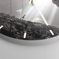 Esfera sin numeración, con rayas