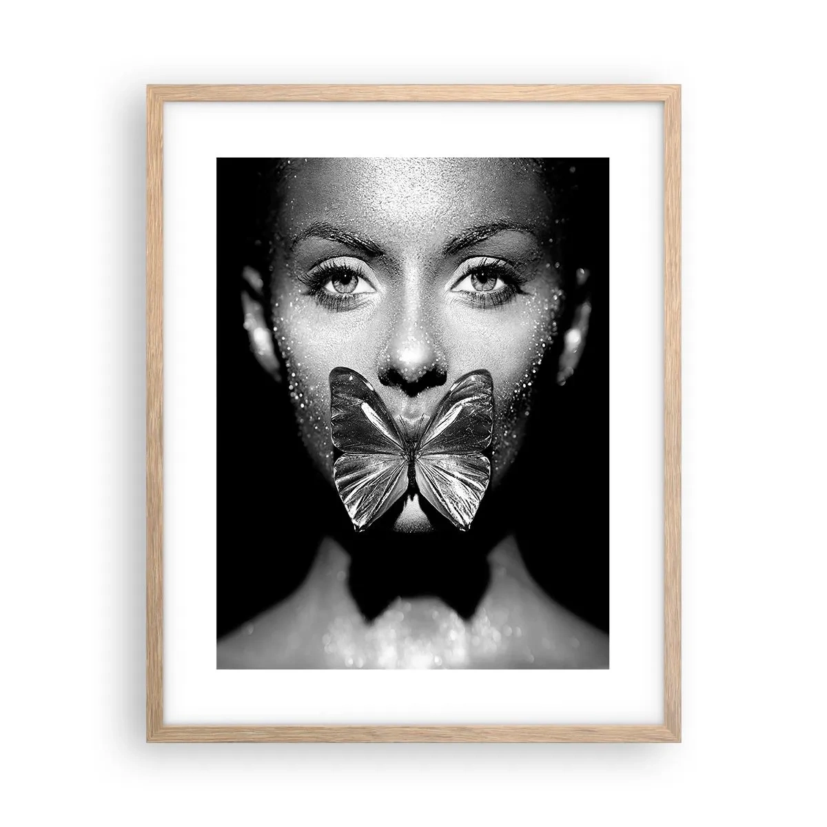 Póster en marco roble claro - Beso de mariposa - 40x50 cm