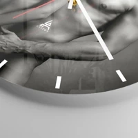 Esfera sin numeración, con rayas