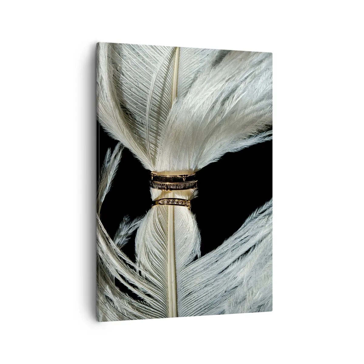 Cuadro sobre lienzo - Impresión de Imagen - Una pluma blanca con dos anillos dorados sobre un fondo negro. - 50x70cm - ...y no te dejaré.... - Decoración de pared moderna para salón y dormitorio ARTTOR