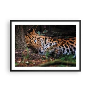 Póster en marco negro - Un leopardo tumbado a la sombra de los árboles. - 70x50cm - Confía en mí - Decoración de pared moderna para salón y dormitorio ARTTOR