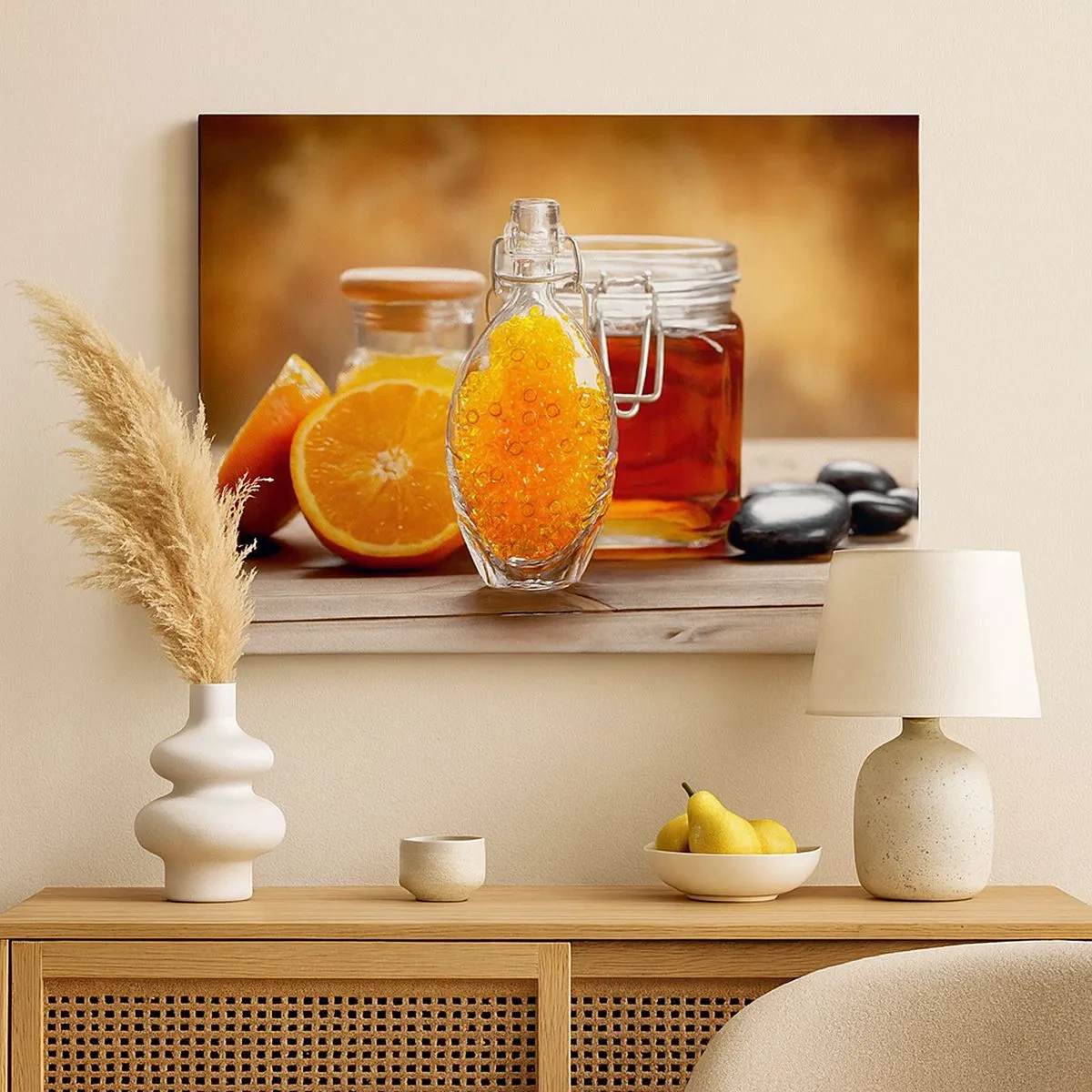 Cuadro sobre lienzo - Impresión de Imagen - Una botella de líquido ámbar y naranjas frescas. - 70x50cm - Sabores y aromas soleados - Decoración de pared moderna para salón y dormitorio ARTTOR