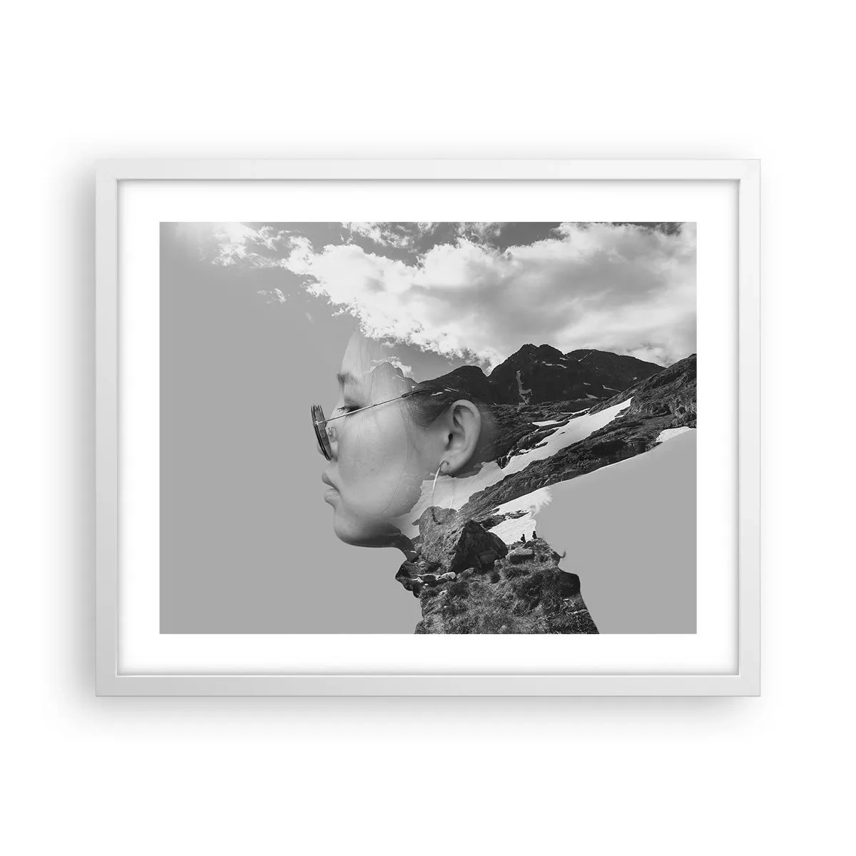 Póster en marco blanco - Retrato sobre montañas y nubes - 50x40 cm