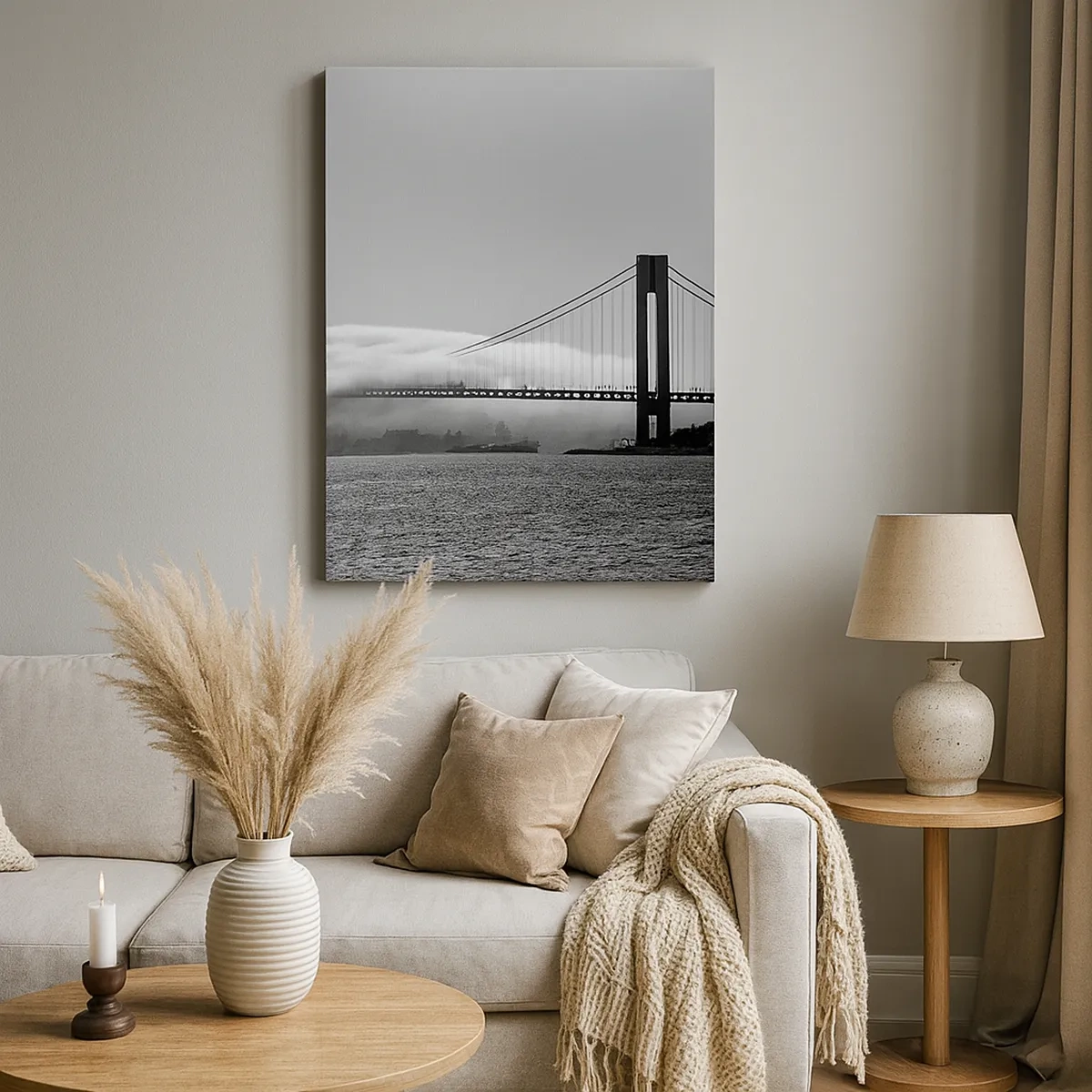 Cuadro sobre lienzo - Impresión de Imagen - Un puente sobre el agua envuelto en niebla en una toma en blanco y negro. - 50x70cm - Navegue por el Golden Gate - Decoración de pared moderna para salón y dormitorio ARTTOR