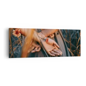Cuadro sobre lienzo - Impresión de Imagen - Manos sensuales con flores en un entorno natural. - 140x50cm - Conectada con la naturaleza - Decoración de pared moderna para salón y dormitorio ARTTOR