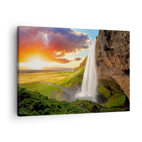 Cuadro sobre lienzo - Impresión de Imagen - Una cascada en un paisaje pintoresco al atardecer. - 70x50cm - La plenitud del verano islandés - Decoración de pared moderna para salón y dormitorio ARTTOR