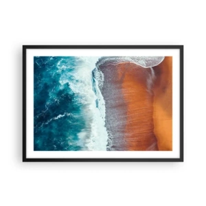 Póster en marco negro - Una vista de las olas del océano rompiendo en la playa dorada. - 70x50cm - Un toque de océano - Decoración de pared moderna para salón y dormitorio ARTTOR