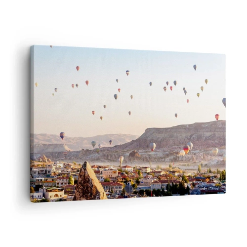 Cuadro sobre lienzo - Impresión de Imagen - Capadocia con globos con el telón de fondo de pintorescas colinas. - 70x50cm - Surcando los cielos - Decoración de pared moderna para salón y dormitorio ARTTOR
