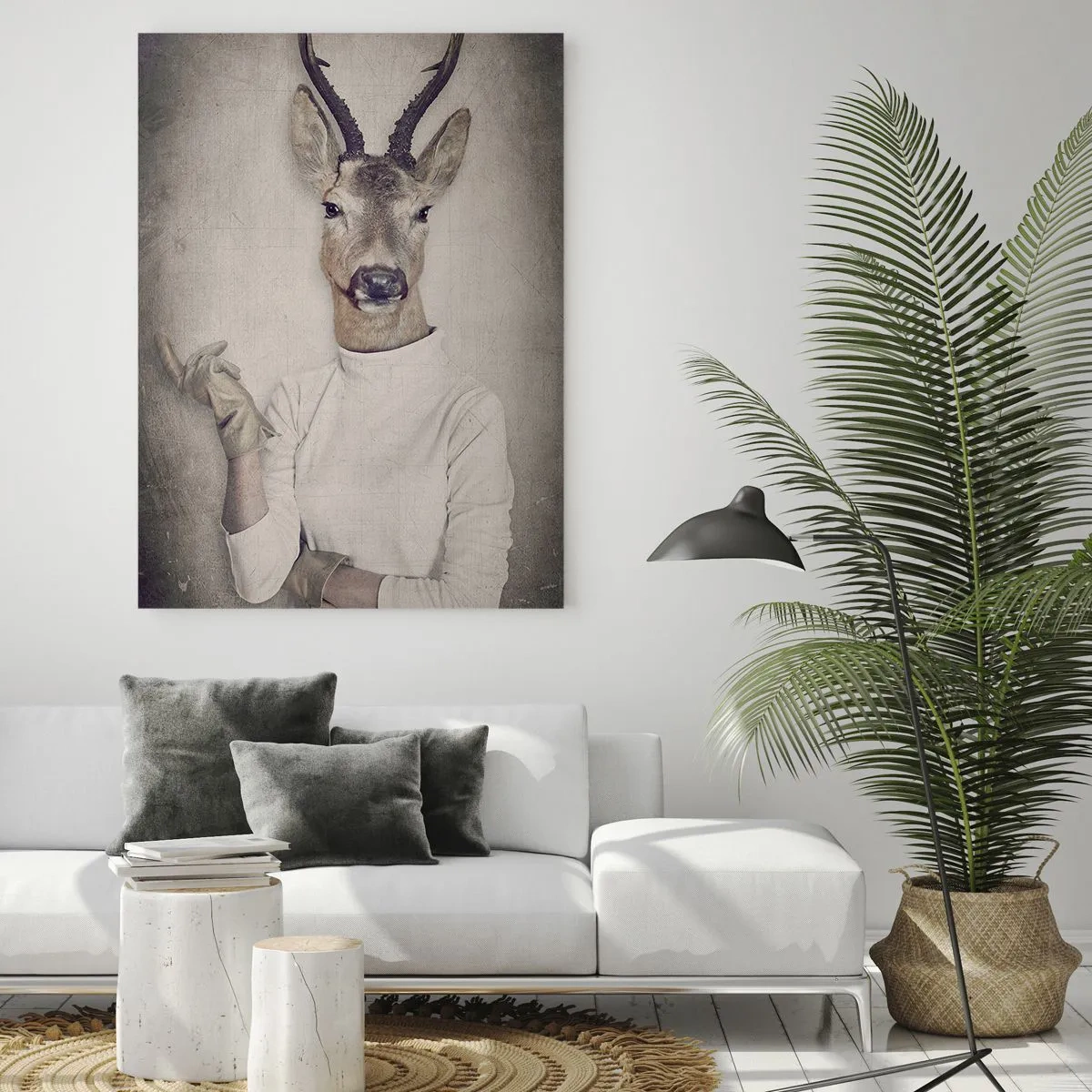 Cuadro sobre vidrio - Impresiones sobre Vidrio - Un tríptico con figuras de animales con ropa humana sobre un fondo artístico. - 80x120cm - Que los gestos hablen - Decoración de pared moderna para salón y dormitorio ARTTOR