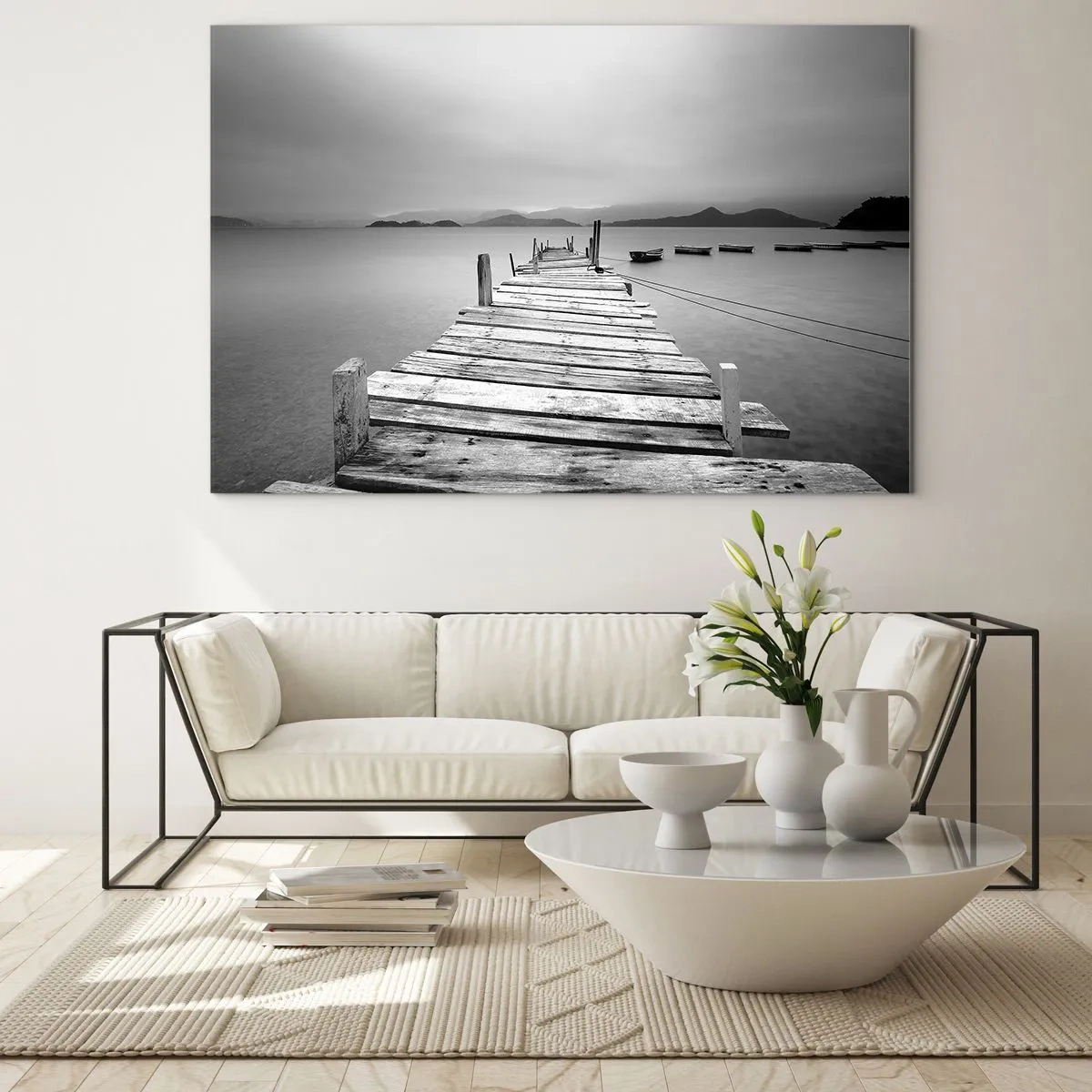 Cuadro sobre vidrio - Impresiones sobre Vidrio - Muelle de madera sobre un lago tranquilo en blanco y negro - 70x50cm - Más allá de las montañas, más allá de los mares - Decoración de pared moderna para salón y dormitorio ARTTOR