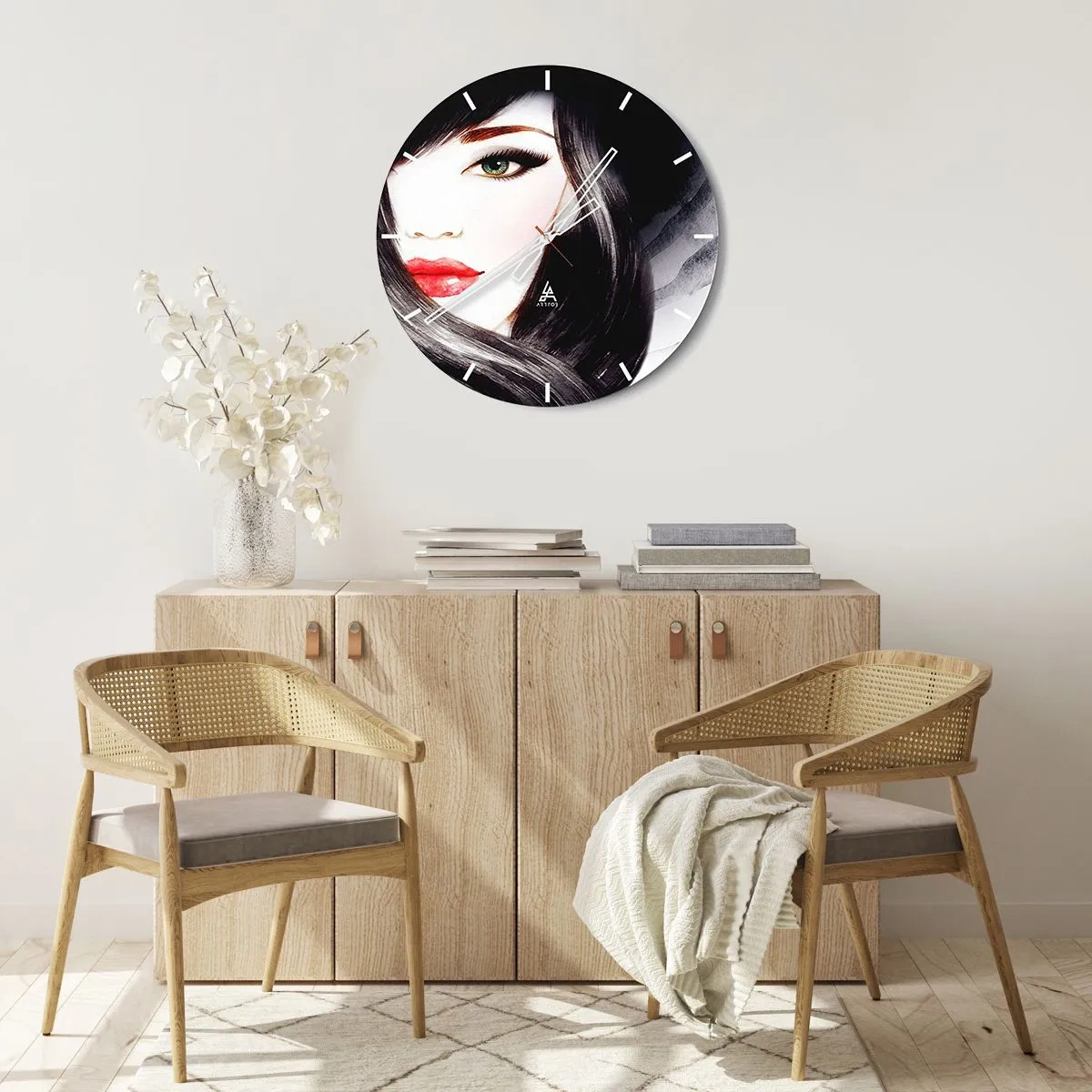 Reloj de pared - Reloj de vidrio - Retrato artístico de una mujer con un ojo de zafiro. - 30x30cm - Mirada de zafiro - Decoración de pared moderna para salón, cocina y dormitorio ARTTOR