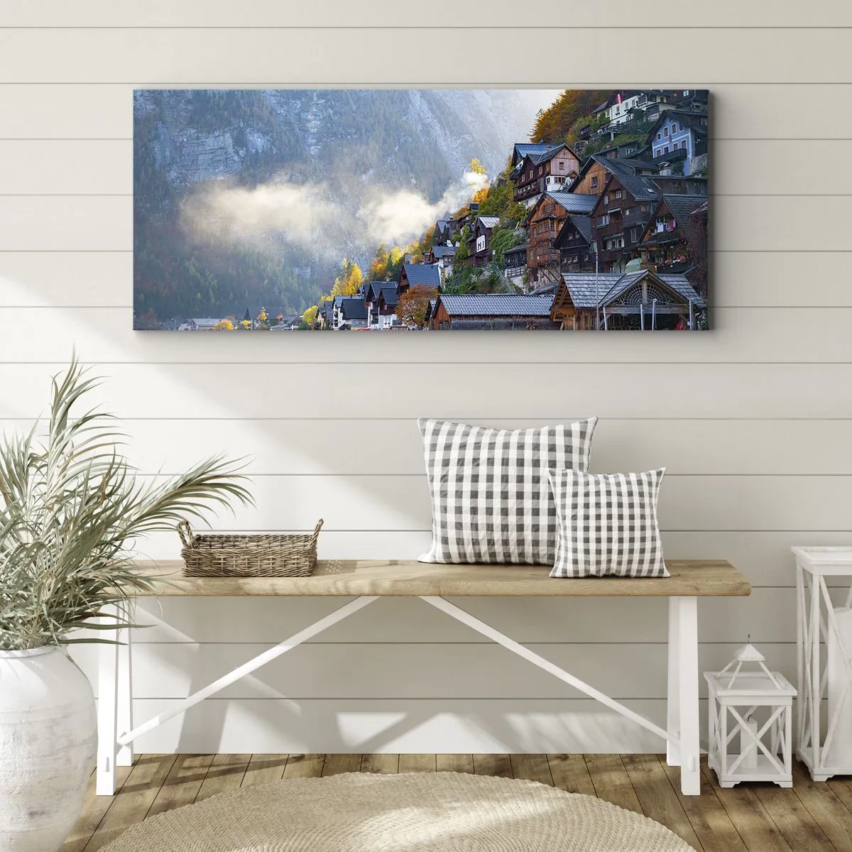 Cuadro sobre lienzo - Impresión de Imagen - Un pueblo de montaña junto a un lago en un paisaje otoñal. - 160x50cm - Ambiente alpino - Decoración de pared moderna para salón y dormitorio ARTTOR