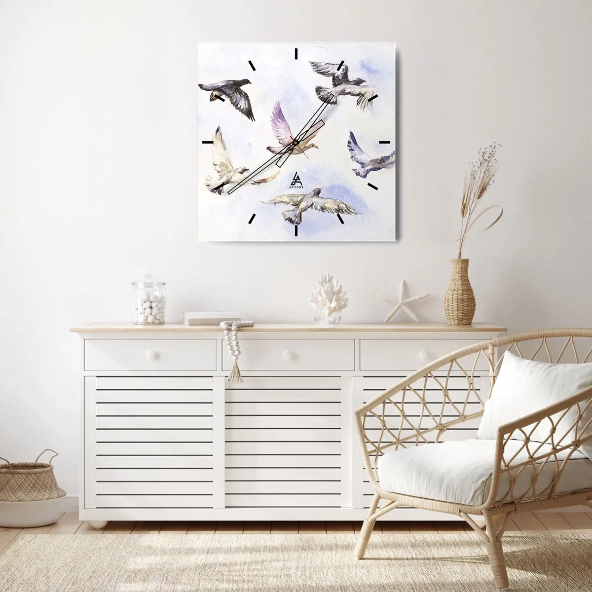 Reloj de pared - Reloj de vidrio - Pájaros de acuarela en vuelo contra un cielo delicado. - 30x30cm - Libertad en gris y azul - Decoración de pared moderna para salón y dormitorio ARTTOR