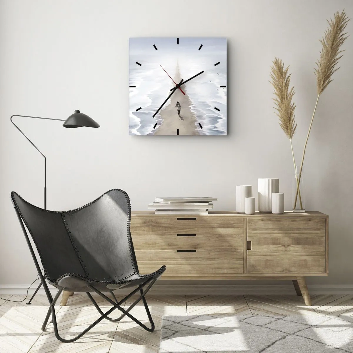 Reloj de pared - Reloj de vidrio - Una figura en un camino solitario en medio de un vasto paisaje acuático. - 30x30cm - Un futuro brillante - Decoración de pared moderna para salón y dormitorio ARTTOR