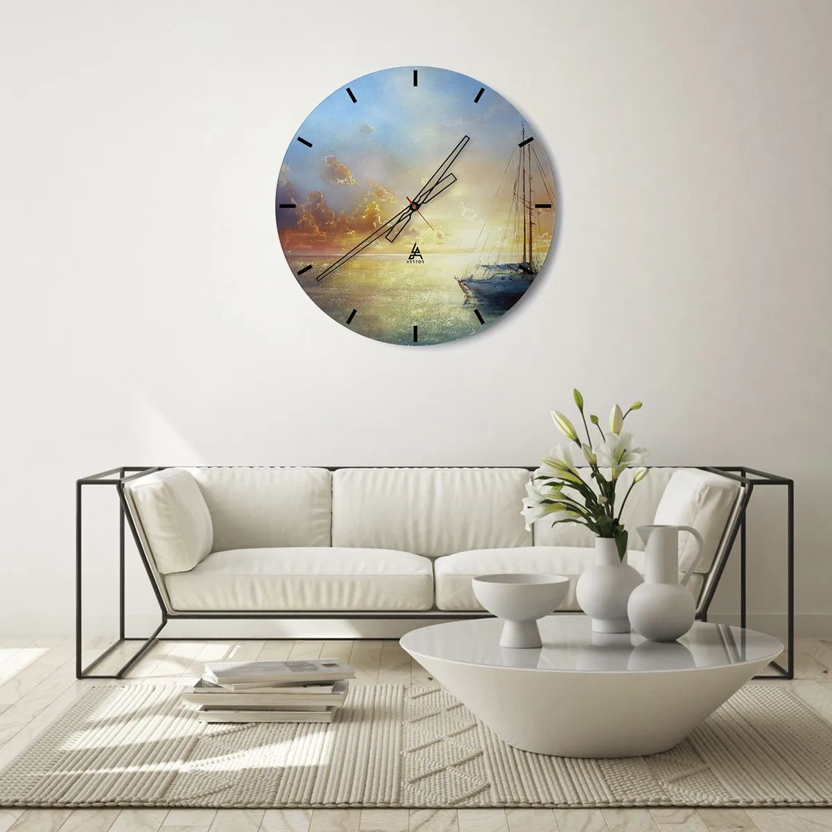 Reloj de pared - Reloj de vidrio - Un velero en el mar durante la puesta de sol - 30x30cm - En una bahía dorada - Decoración de pared moderna para salón, cocina y dormitorio ARTTOR