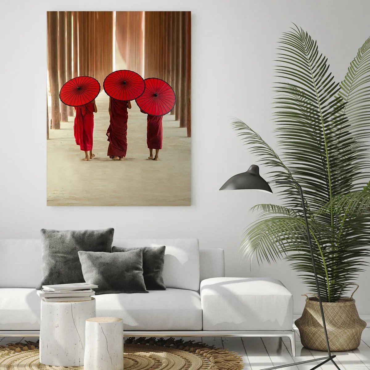 Cuadro sobre vidrio - Impresiones sobre Vidrio - Tres monjes con paraguas rojos en la arquitectura tradicional - 70x100cm - En el camino a la Tierra Pura - Decoración de pared moderna para salón y dormitorio ARTTOR
