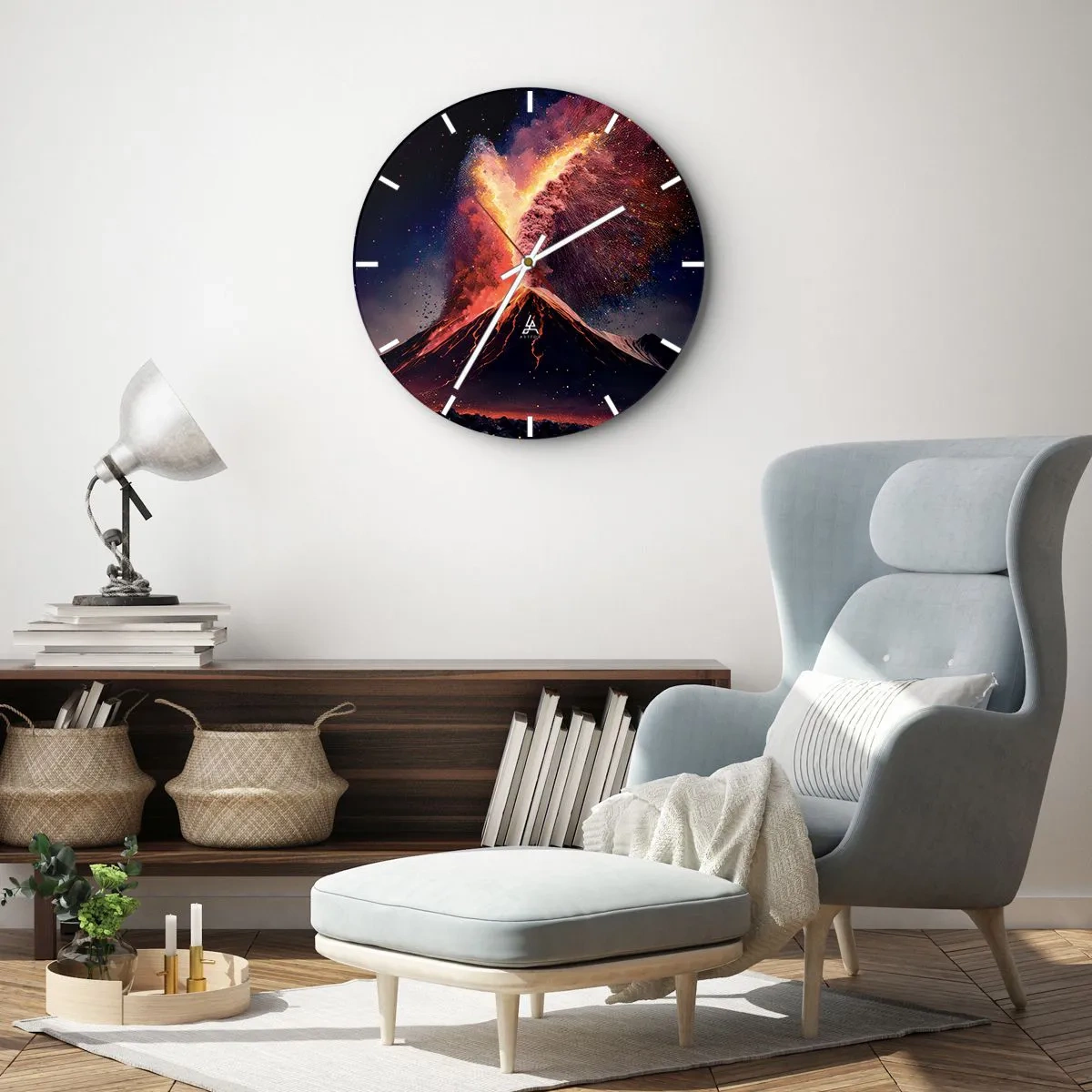 Reloj de pared - Reloj de vidrio - Erupción volcánica con una fuente de fuego y humo sobre un fondo nocturno. - 30x30cm - Belleza y horror - Decoración de pared moderna para salón, cocina y dormitorio ARTTOR
