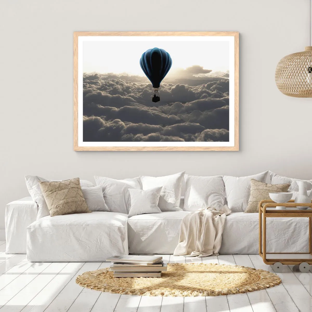 Póster en marco roble claro - Un viajero por encima de las nubes - 40x30 cm