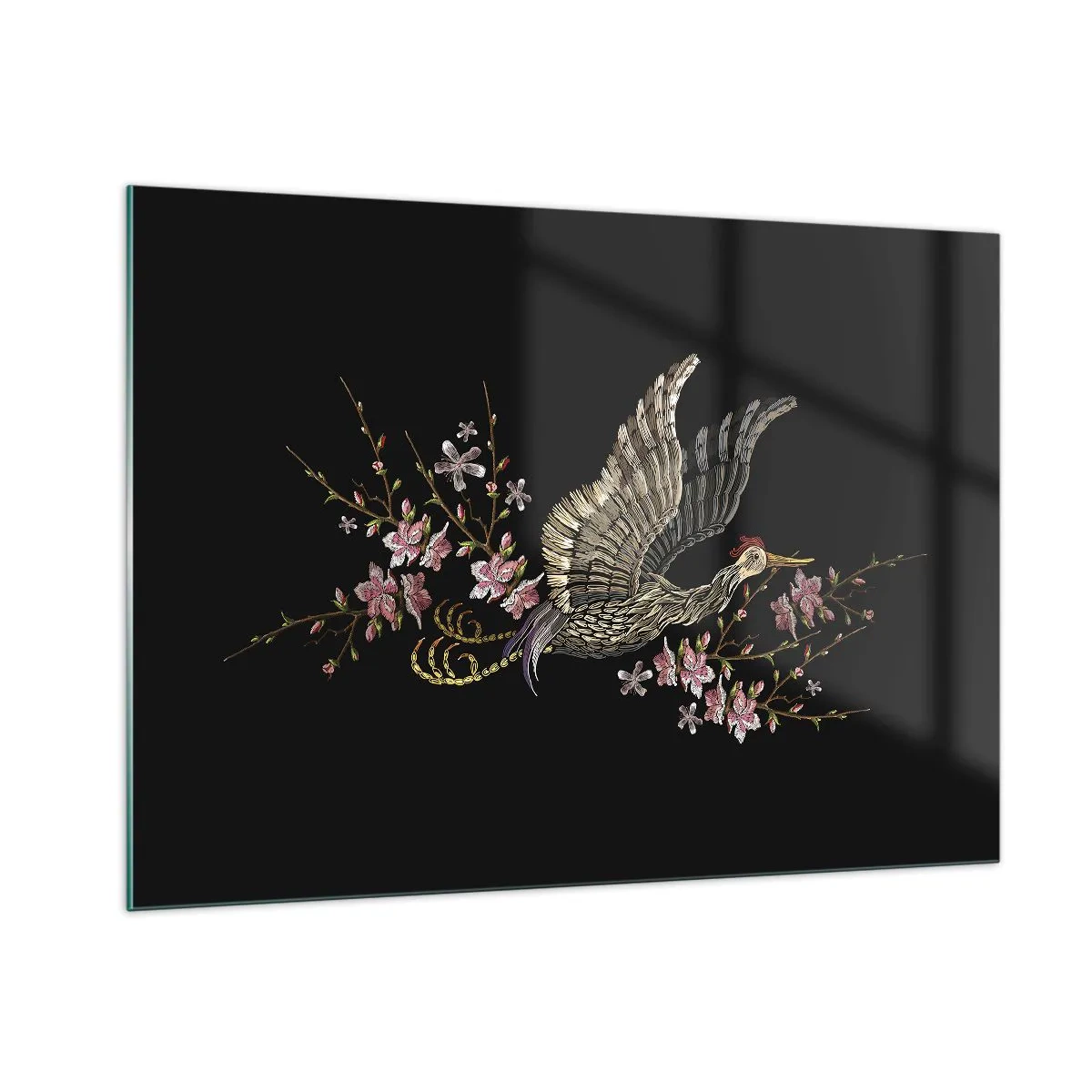 Cuadro sobre vidrio - Impresiones sobre Vidrio - Pájaro bordado en vuelo con flores de fondo sobre un fondo oscuro. - 100x70cm - Ave florida - Decoración de pared moderna para salón y dormitorio ARTTOR
