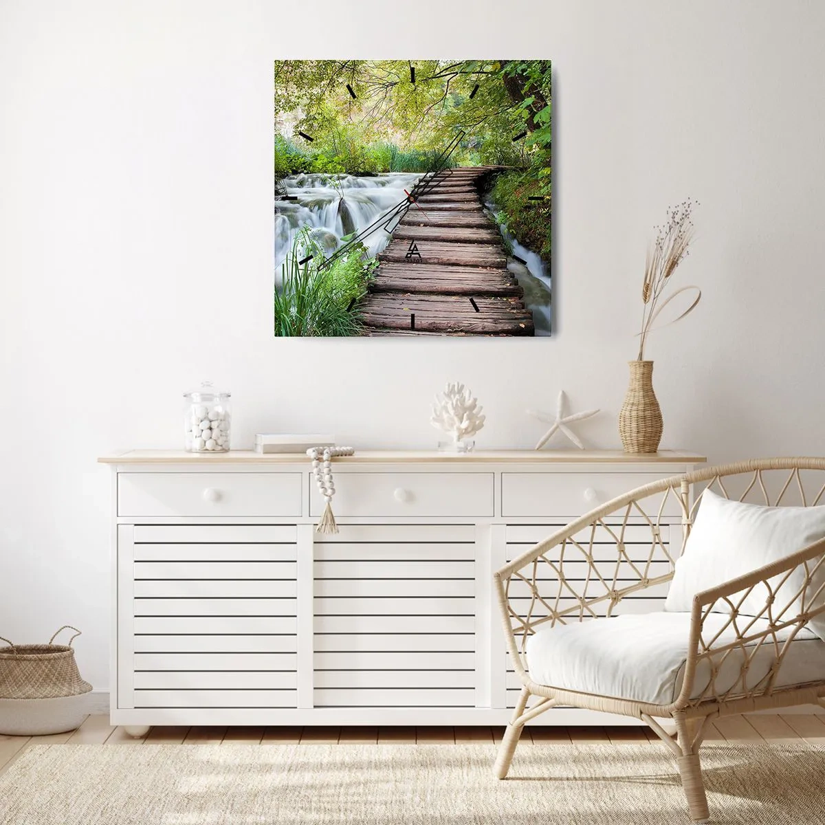 Reloj de pared - Reloj de vidrio - Un puente de madera sobre una cascada rodeado de un exuberante bosque verde. - 30x30cm - No es agua silenciosa en absoluto - Decoración de pared moderna para salón y dormitorio ARTTOR