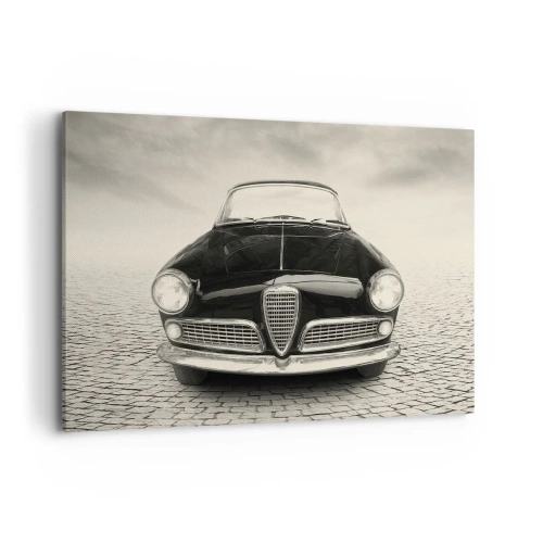 Cuadro sobre lienzo - Impresión de Imagen - Un coche clásico en una plaza adoquinada en estilo monocromático. - 100x70cm - ¿Y cómo no quererme? - Decoración de pared moderna para salón y dormitorio ARTTOR