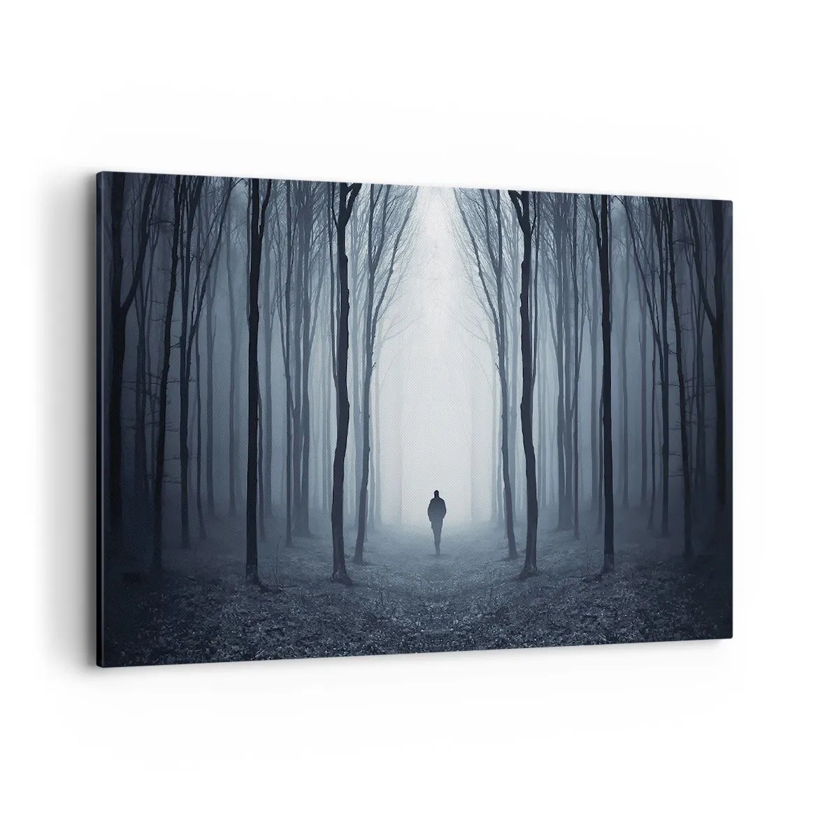Cuadro sobre lienzo - Impresión de Imagen - Una figura caminando entre los árboles en un bosque brumoso. - 120x80cm - Alto y claro - Decoración de pared moderna para salón y dormitorio ARTTOR
