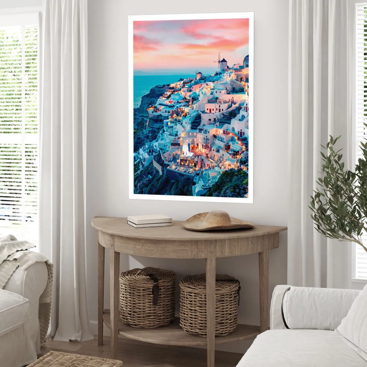 Póster - Vista pintoresca de las casas iluminadas en Santorini al atardecer - 50x70cm - Vacaciones en Grecia - Decoración de pared moderna para salón y dormitorio ARTTOR